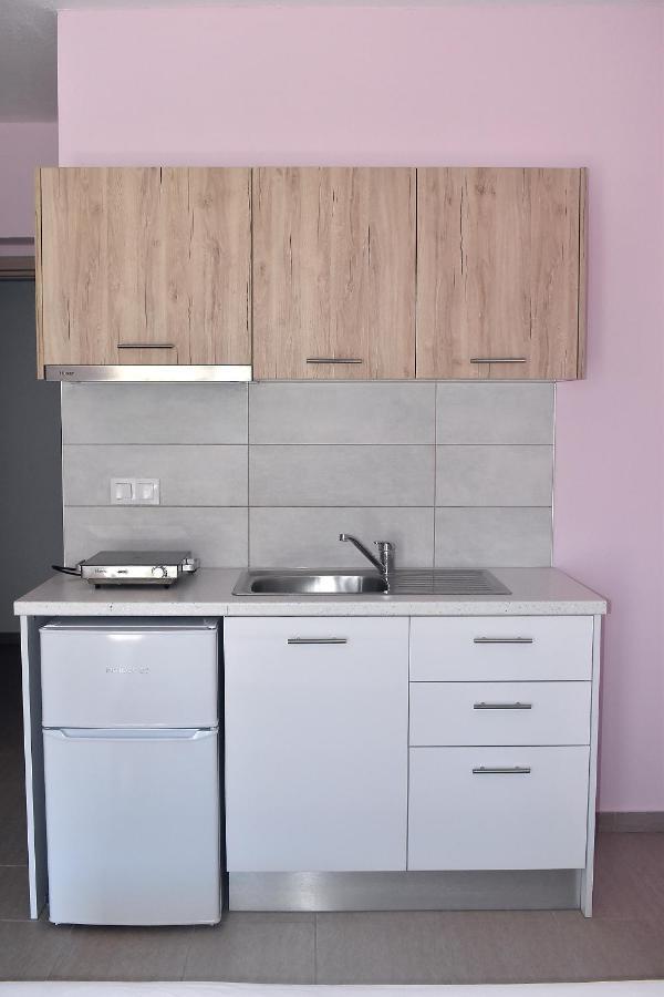 Giorgos-Fenia Apartments Paralía Zewnętrze zdjęcie