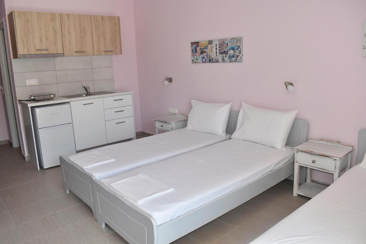 Giorgos-Fenia Apartments Paralía Zewnętrze zdjęcie